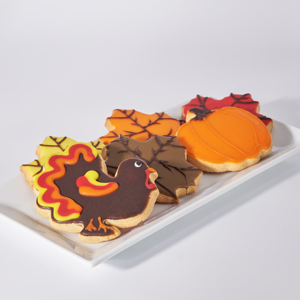 Assorted Fall Cookies, these assorted cookies are adorable and hand-decorated to reflect the beautiful autumn colors and themes, this set comes with 6 cookies, Baked goods from Canada Blooms - Same Day Canada Delivery.