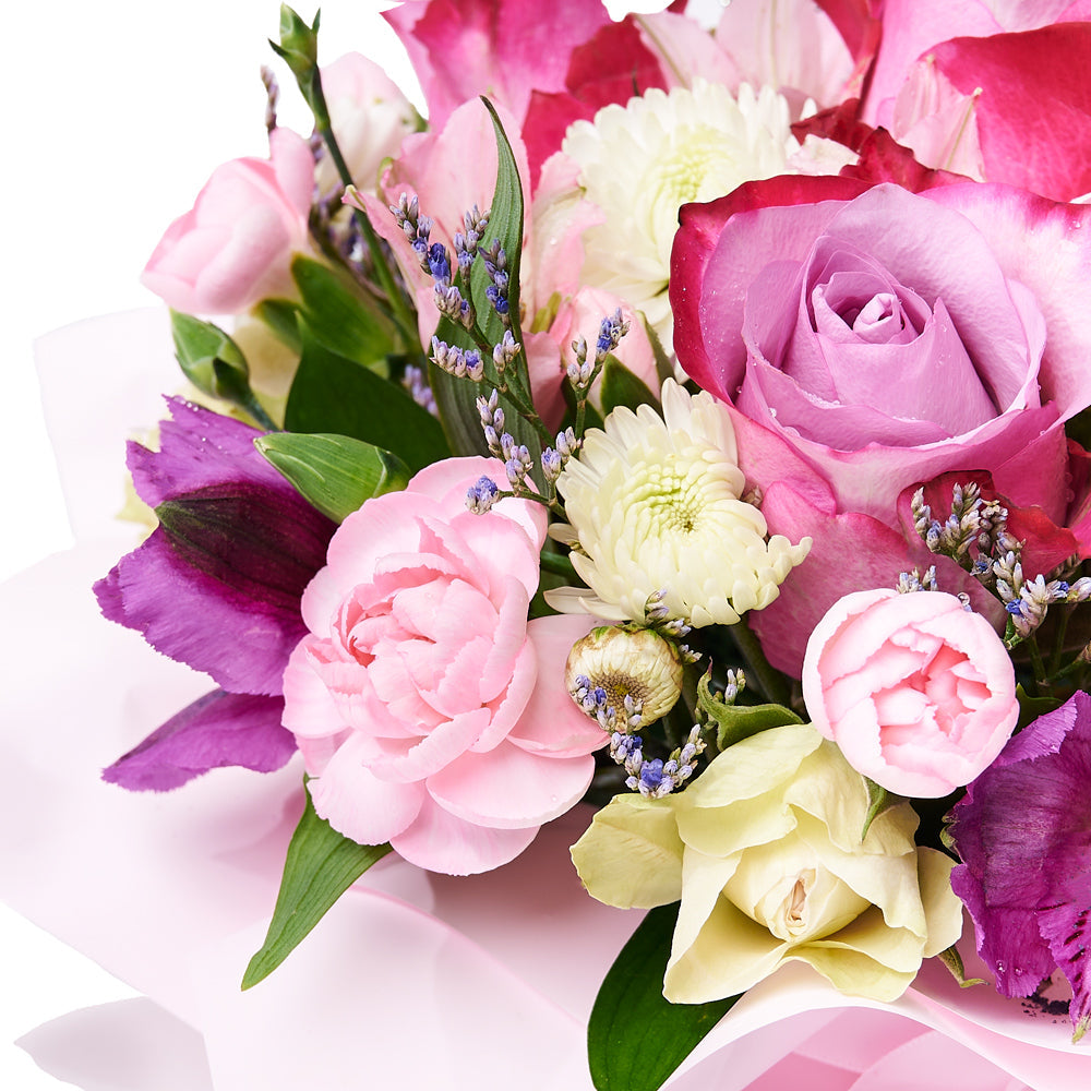 Dazzling Mixed Box Arrangement, gift baskets, floral gifts, mother’s day gifts – Canada Blooms - Canada Delivery