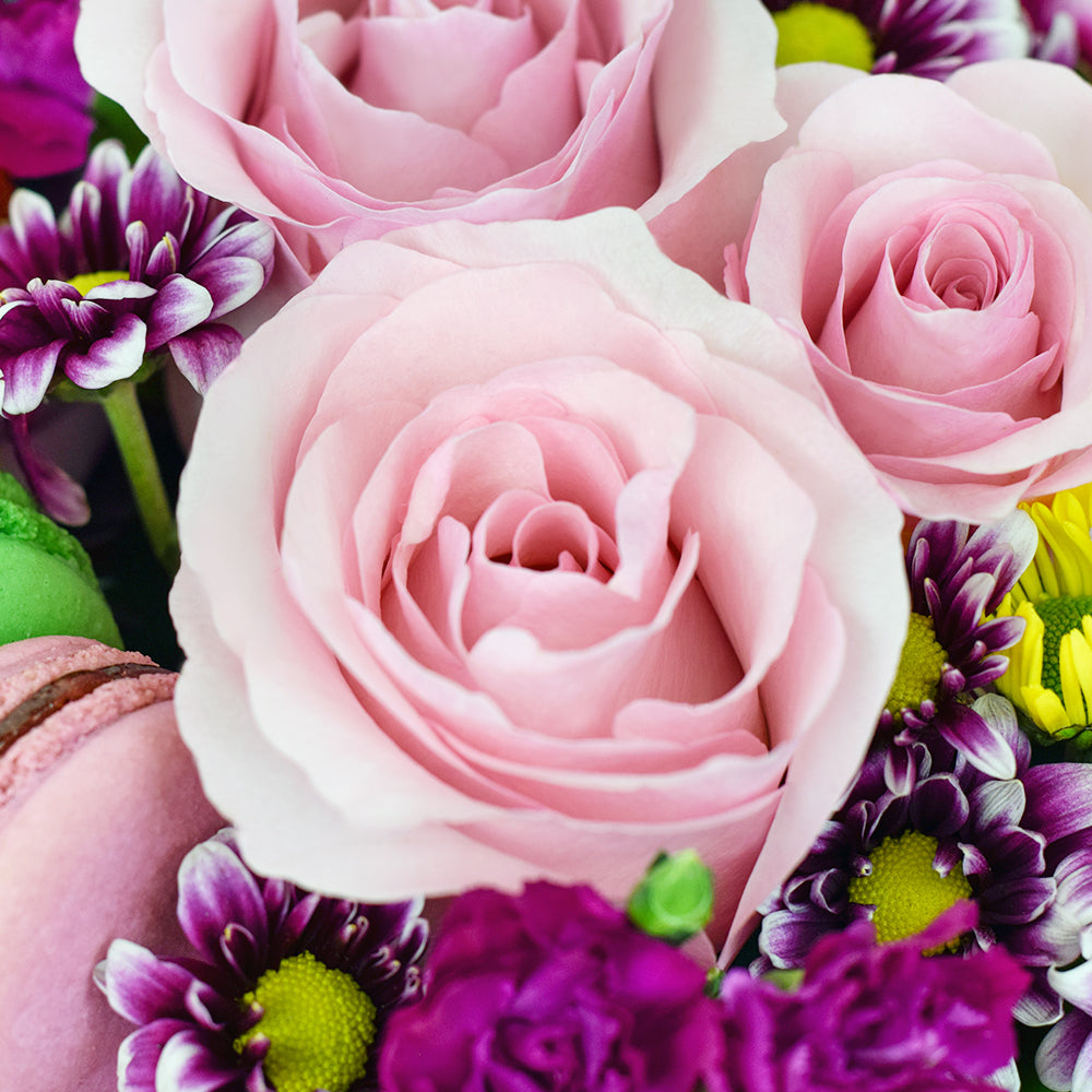 French Soirée Floral Gourmet Box Set - Macaron Hat Box Gift Set – Canada Blooms - Canada Delivery