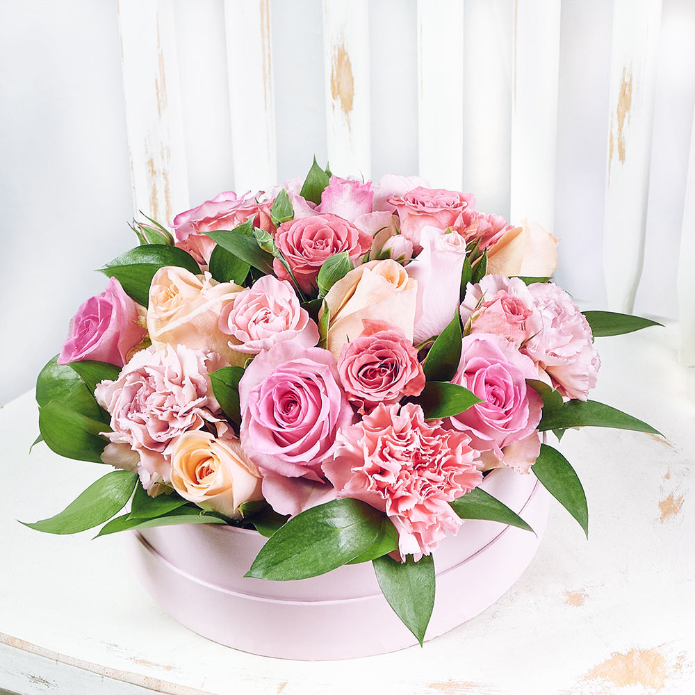 Graceful Pink Mixed Hat Box - Pink Floral Mix Gift Box – Canada Blooms - Canada Delivery
