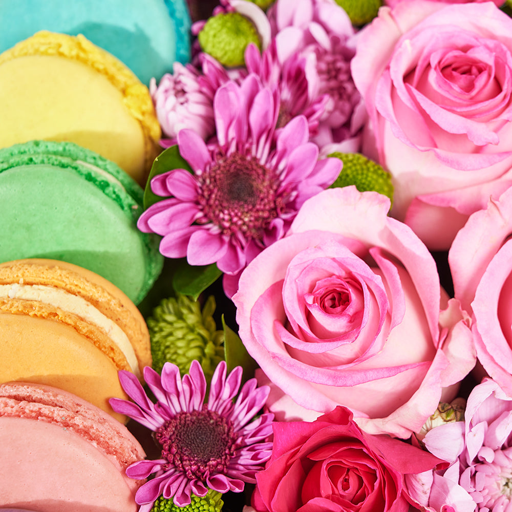 Complete Macaron & Flower Gift Box – Floral Gifts – Canada Blooms - Canada Delivery