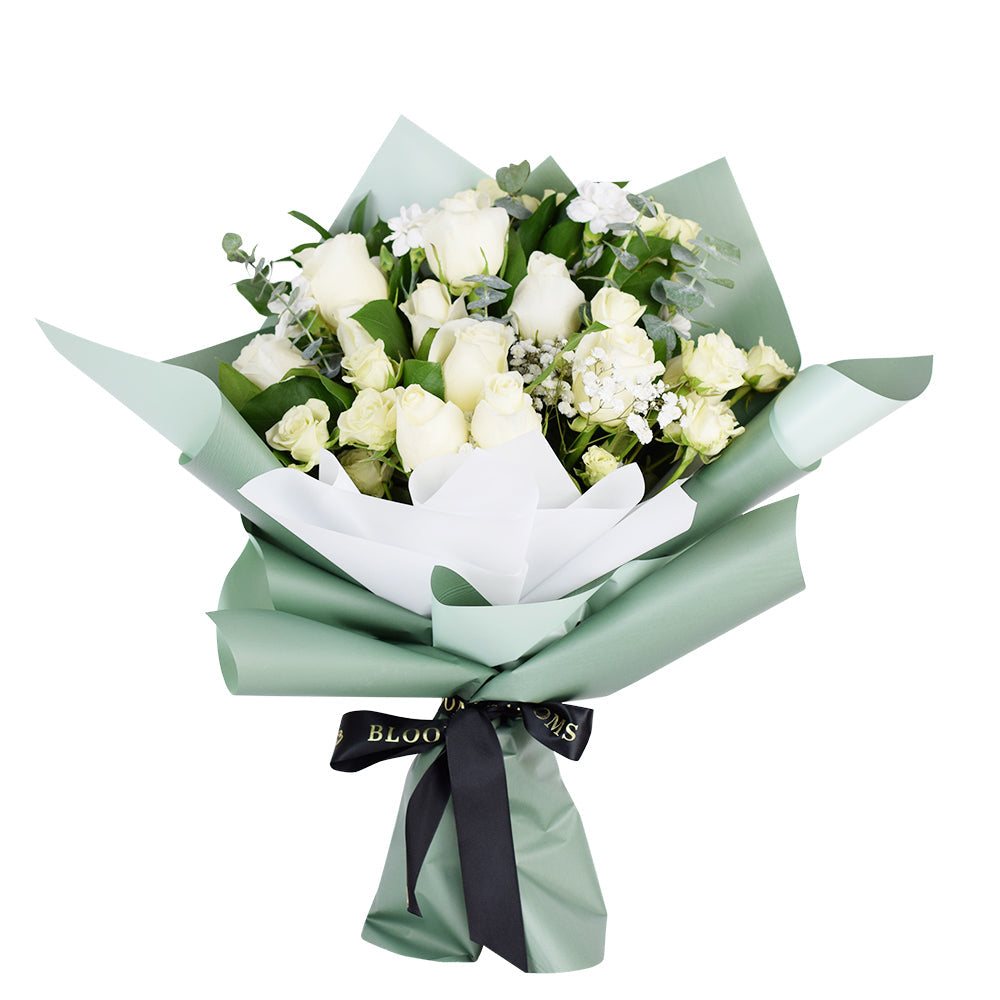 Parisian Whisper Tea Rose Bouquet – Canada Blooms - Canada Delivery