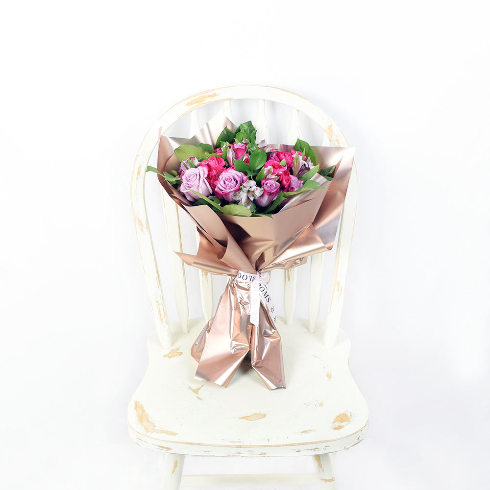 Enchanting Mixed Rose Bouquet – Canada Blooms - Canada Delivery