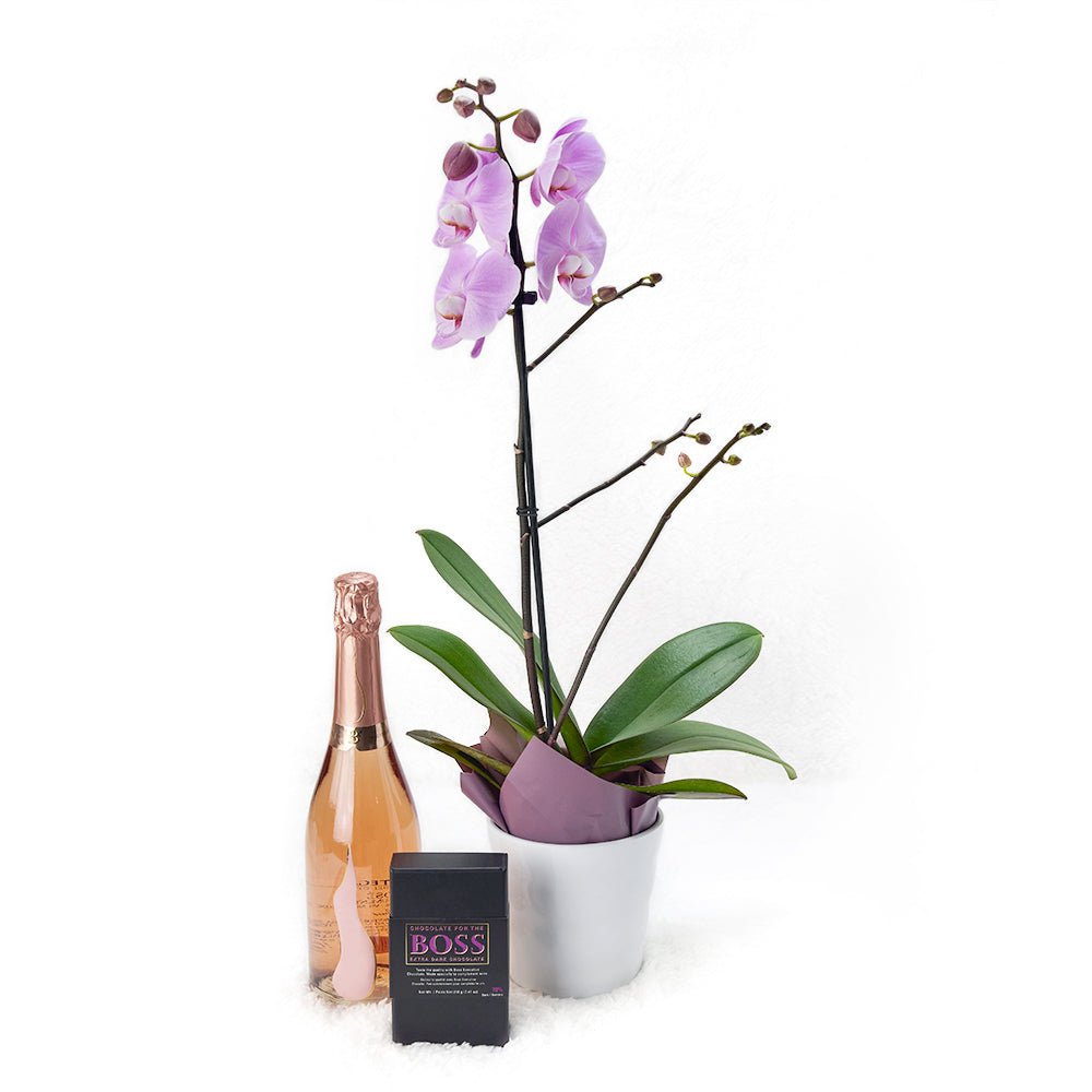 Floral Treasures Flowers &amp; Champagne Gift – Canada Blooms - Canada Delivery