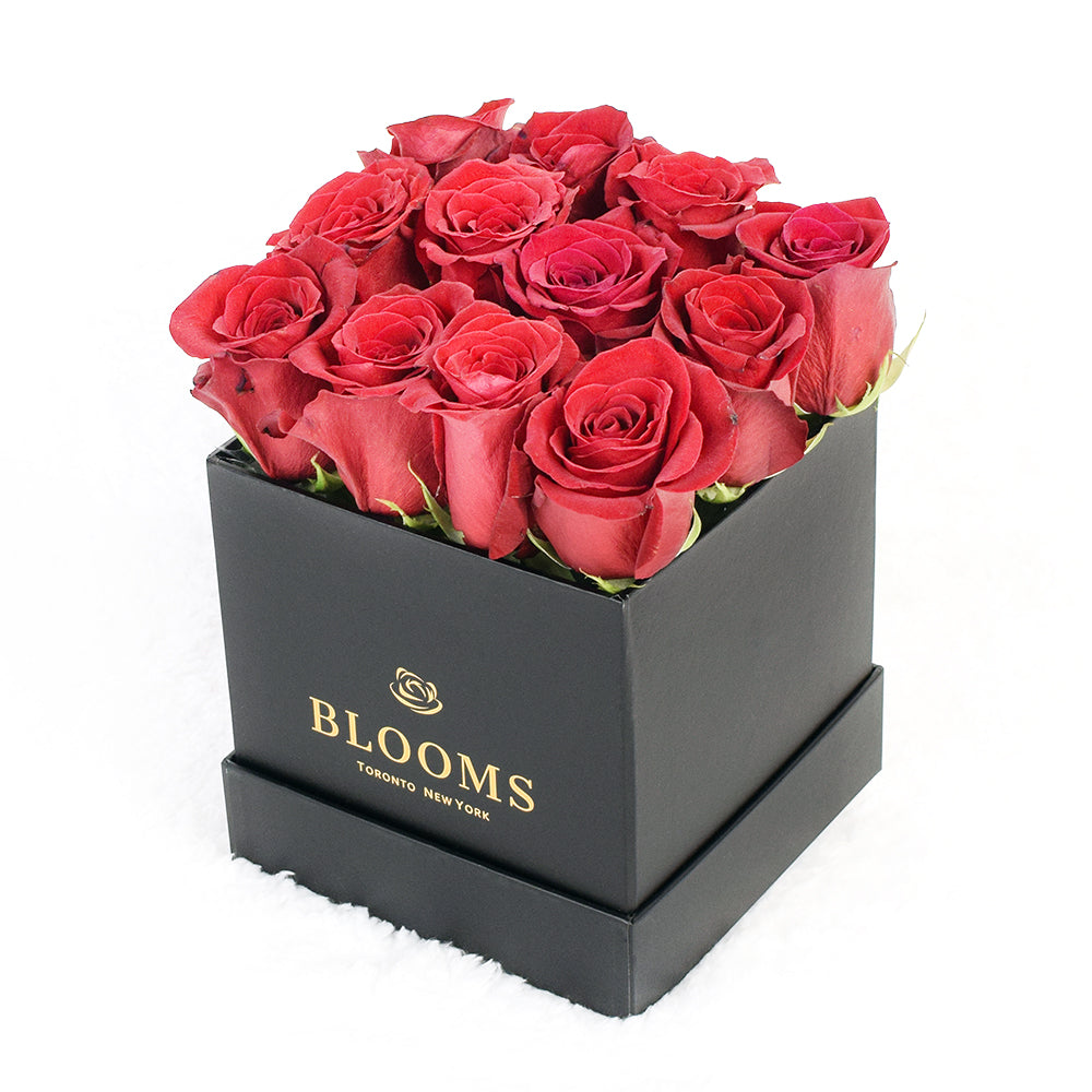 Full of Life Rose Hat Box - Red Rose Hat Box – Canada Blooms - Canada Delivery