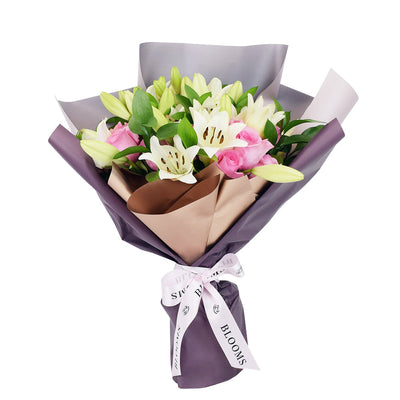 Kiss of Pink Rose & Lilies Bouquet - Flower Bouquet Gift - Same Day Blooms Canada Delivery