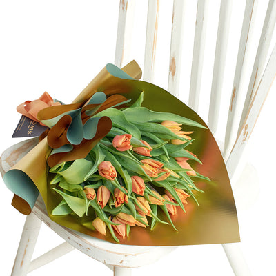 Orange tulip bouquet. Same Day Blooms Canada Delivery.