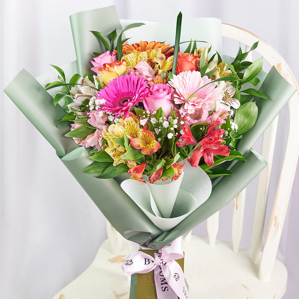 Parisian Brilliance Peruvian Lily Bouquet - Mix Floral Bouquet Gift – Canada Blooms - Canada Delivery