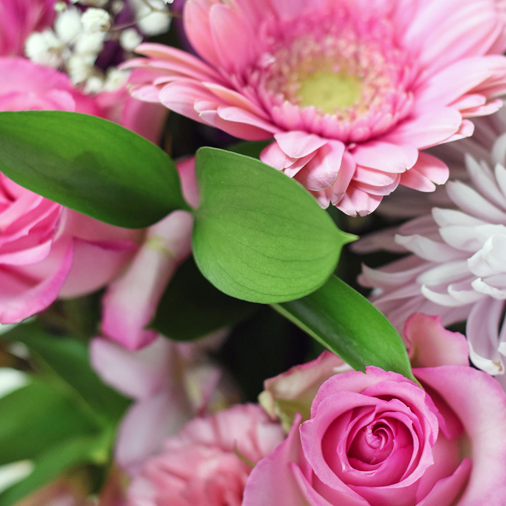 Perfect Pink Mixed Arrangement - Mixed Floral Hat Box Gift – Canada Blooms - Canada Delivery