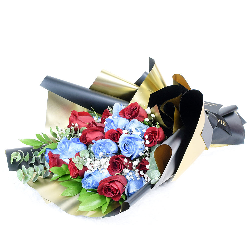 Red and Blue Rose BouquetRed and Blue Rose Bouquet – Canada Blooms - Canada Delivery
