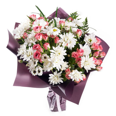 Pure and Pristine Daisy Bouquet - Gift Delivery - Same Day - Blooms Canada Delivery
