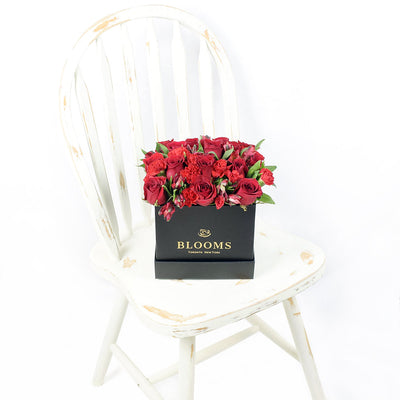 Red Radiance Hat Box - Red Rose Blooms Canada Delivery