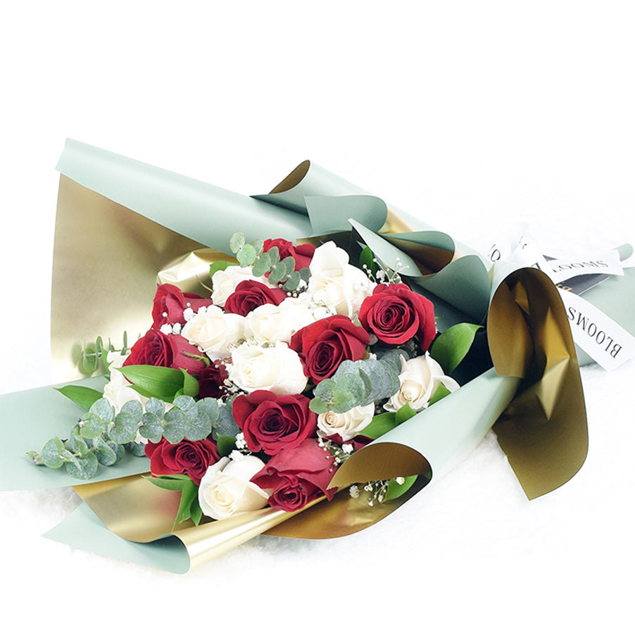 Romantic Musings Rose Bouquet – Canada Blooms - Canada Delivery