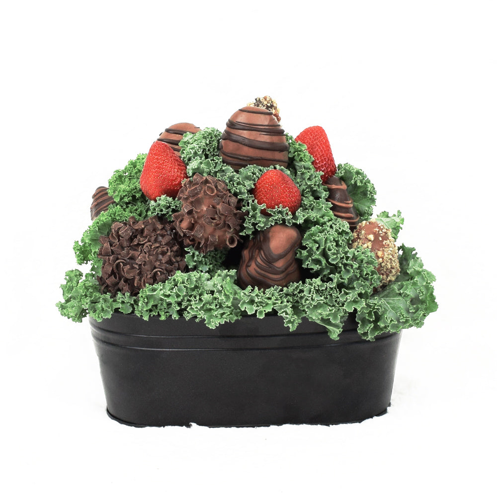 These delicious chocolate covered strawberries are best enjoyed with champagne and flower gifts from our extensive selection. – Canada Blooms - Canada Delivery